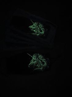 Einhornmaske -leuchtet im Dunkeln-